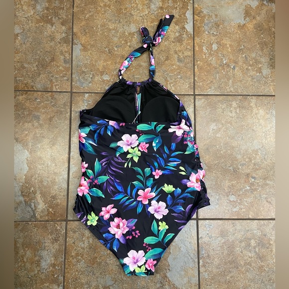 NWT Aqua Eve 20W Swimsuit - Picture 2 of 7